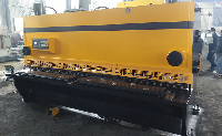 QC11K-10×3200數控閘式剪板機