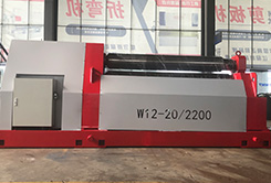 W12-20x2200四輥數控卷板機